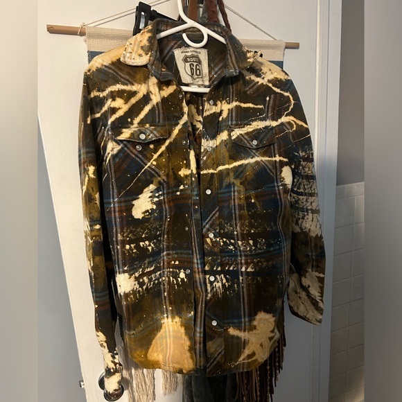 Tops - Bleached flannel size medium